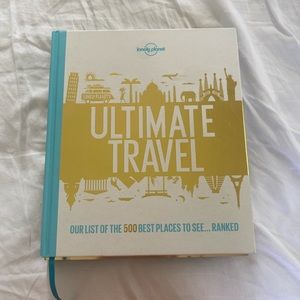 Lonely plant travel book